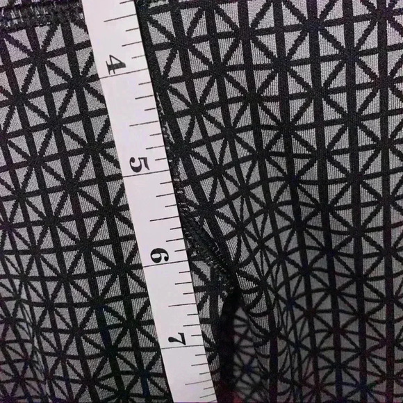 Lululemon Black & Gray Leggings - Picture 3 of 8